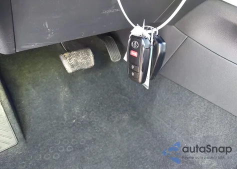 2025 Toyota Corolla Cross Le from USA, damaged, VIN 7MUBAAAG1SV124517